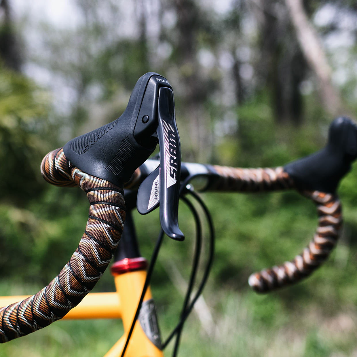 SramのRival Shift/Brake Lever - 自転車通販 – Hakkle（ハックル）