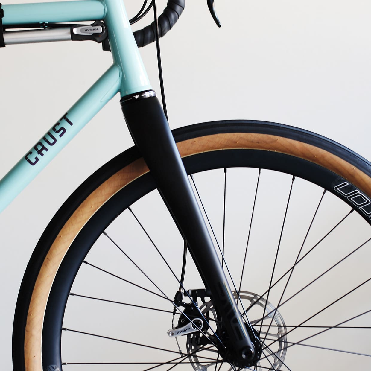 グラベルやCXに。EnveのGravel Disc Fork - 自転車通販 – Hakkle（ハックル）