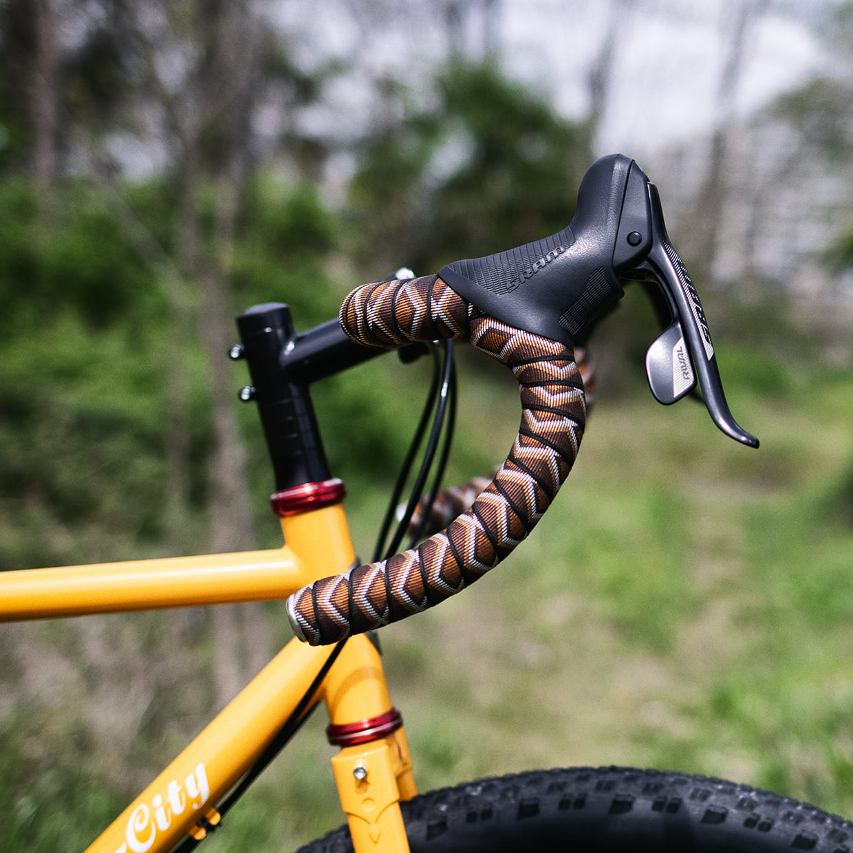 SramのRival Shift/Brake Lever - 自転車通販 – Hakkle（ハックル）